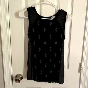 3/$12! Old Navy / Black Tank Top with Back Cutout